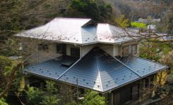 鎌倉の専門屋根職人による入母屋屋根工事